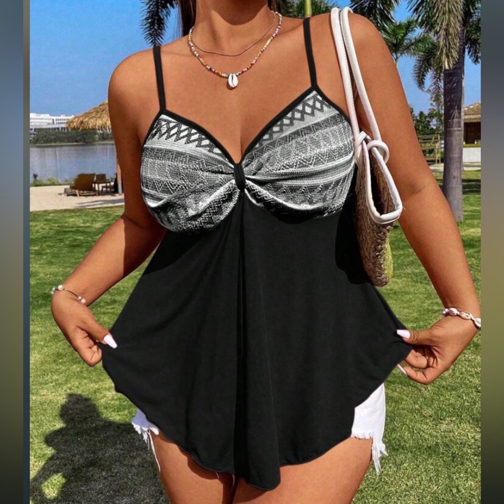 ‼️ 3 for $12 ‼️ Asymmetrical babydoll top